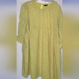 Cute umpire waist dress. Perfect for spring and summer.